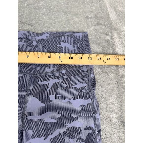 Athleta Ultimate Stash Pocket Texture Camo Capri Women's Size Small Blue - Picture 8 of 10